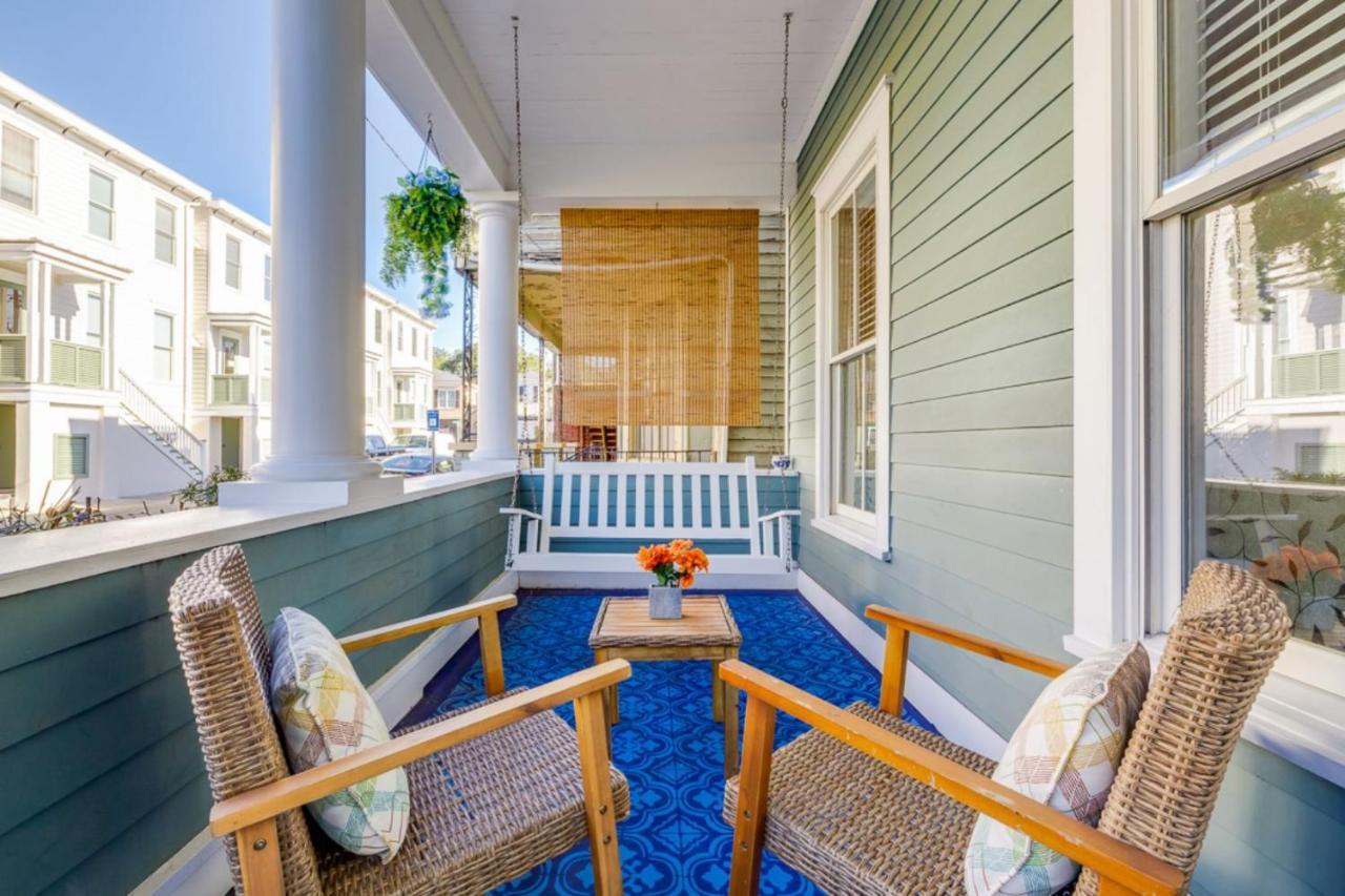 Southern Charmer-Historic District Downtown-Front Porch-Walk Score 90!!-Private Parking-1 Minute To Forsyth Park Савана Екстериор снимка
