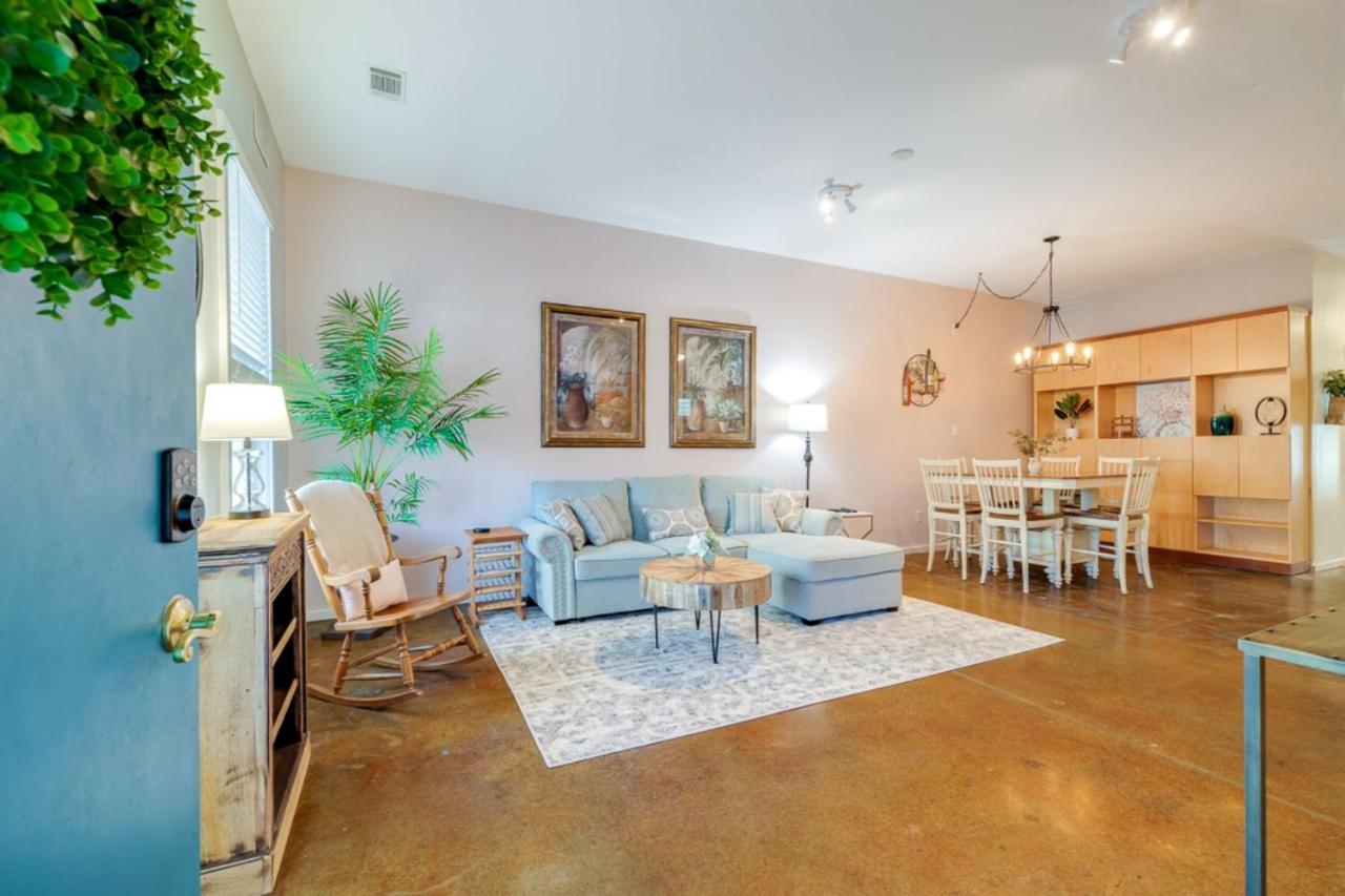 Southern Charmer-Historic District Downtown-Front Porch-Walk Score 90!!-Private Parking-1 Minute To Forsyth Park Савана Екстериор снимка