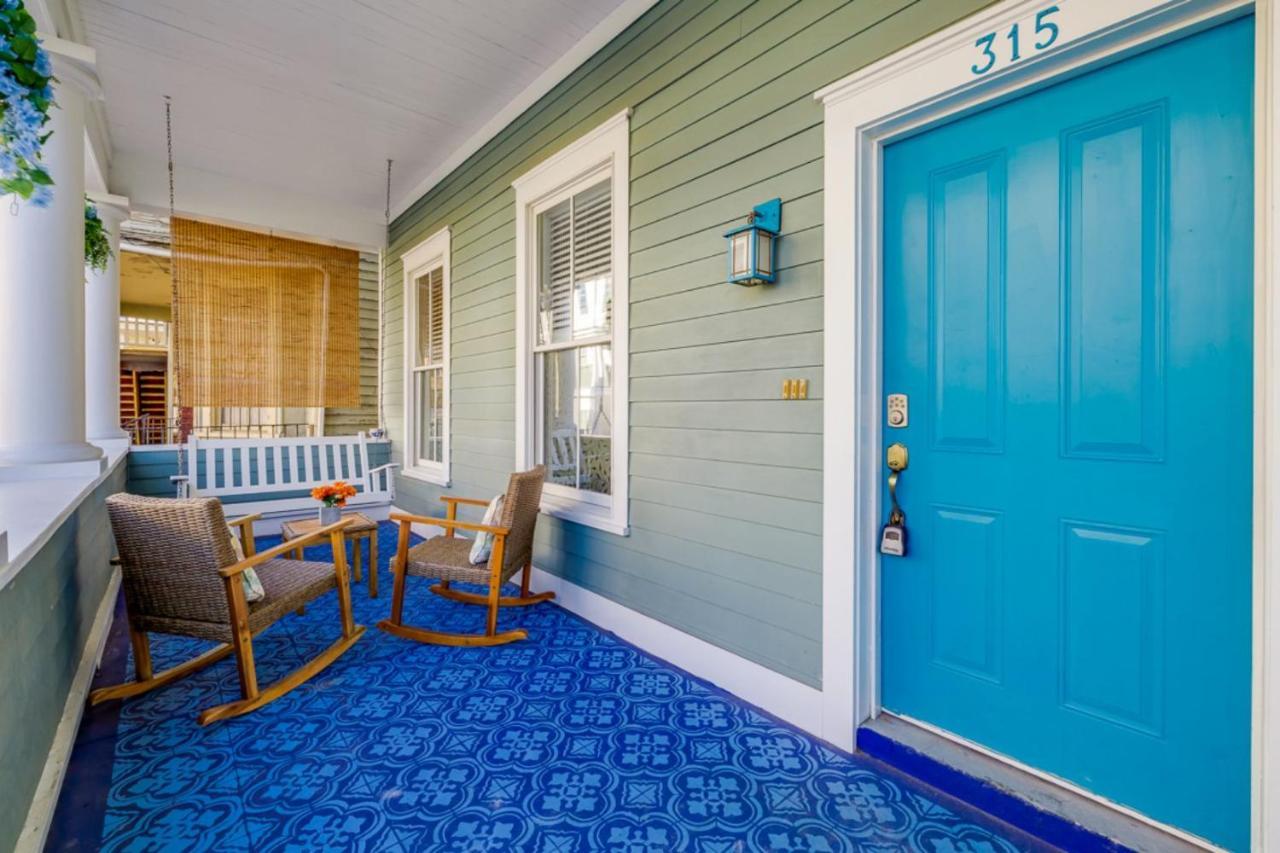 Southern Charmer-Historic District Downtown-Front Porch-Walk Score 90!!-Private Parking-1 Minute To Forsyth Park Савана Екстериор снимка