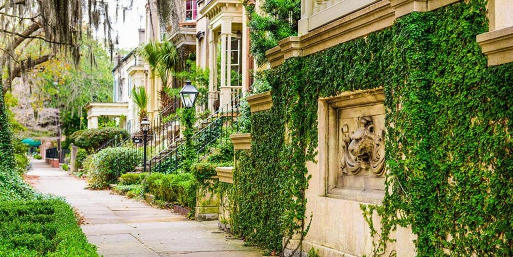 Southern Charmer-Historic District Downtown-Front Porch-Walk Score 90!!-Private Parking-1 Minute To Forsyth Park Савана Екстериор снимка